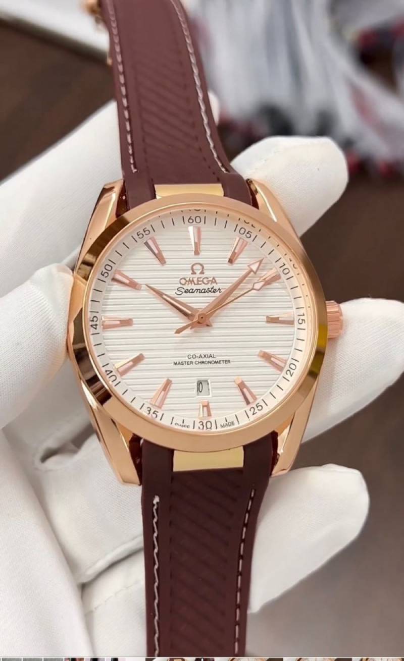 Omegha Seamaster Co Axial Master Chronograph