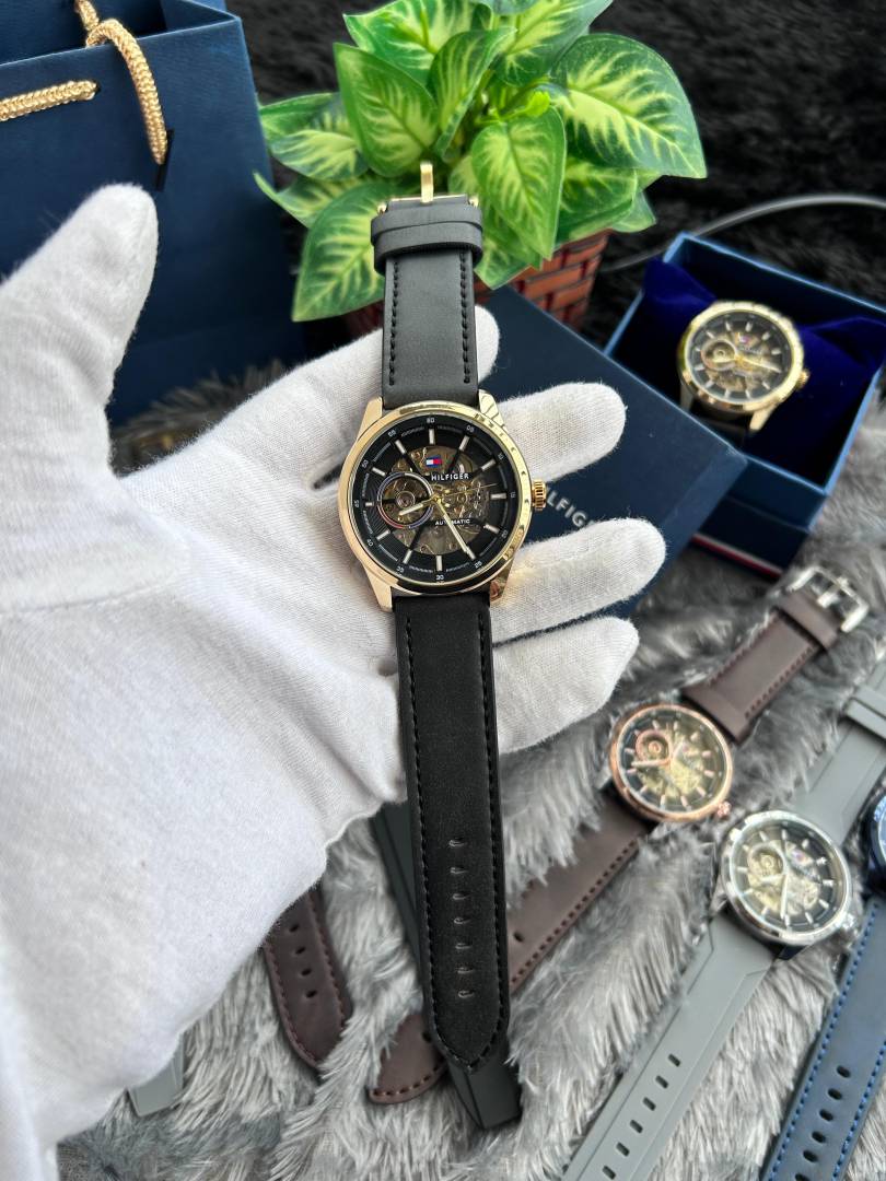 Tommy Hilfigar Leather Gold Black Automatic W129