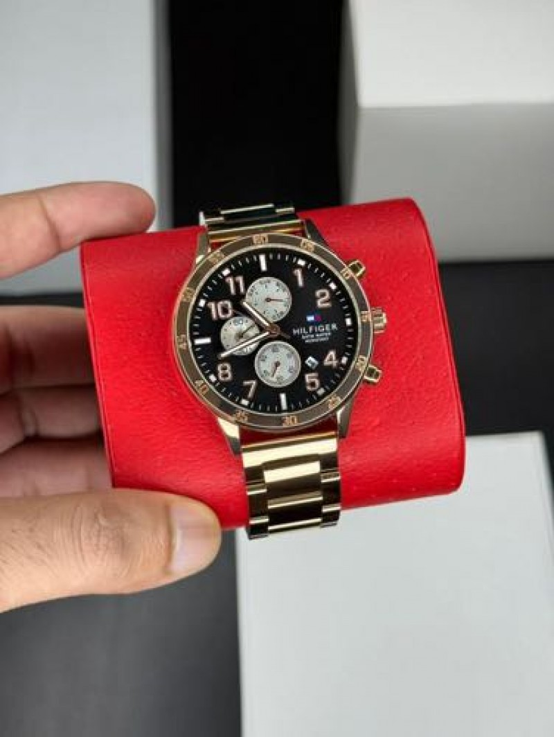 TOMMY HILIFIGER