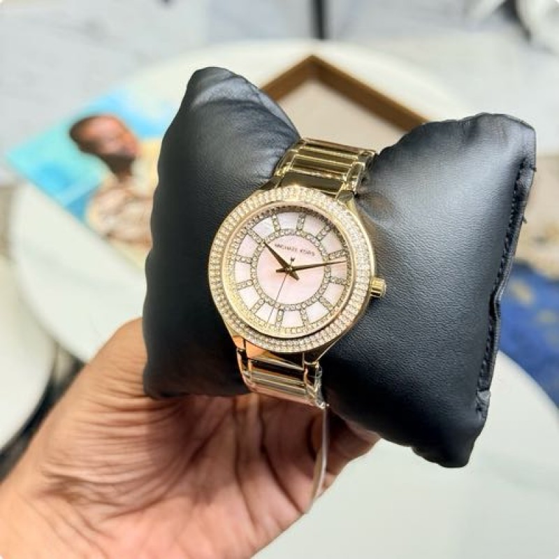 Authentic Quality Micheal Kors Analog Watch