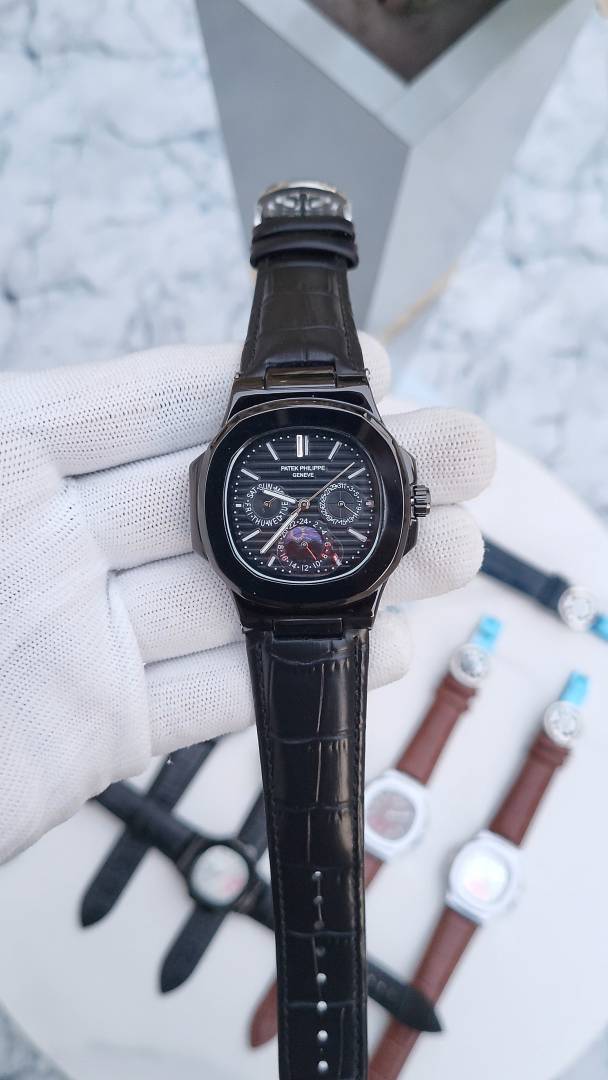 PATEK PHILIPE SUN MOON FULL BLACK 378
