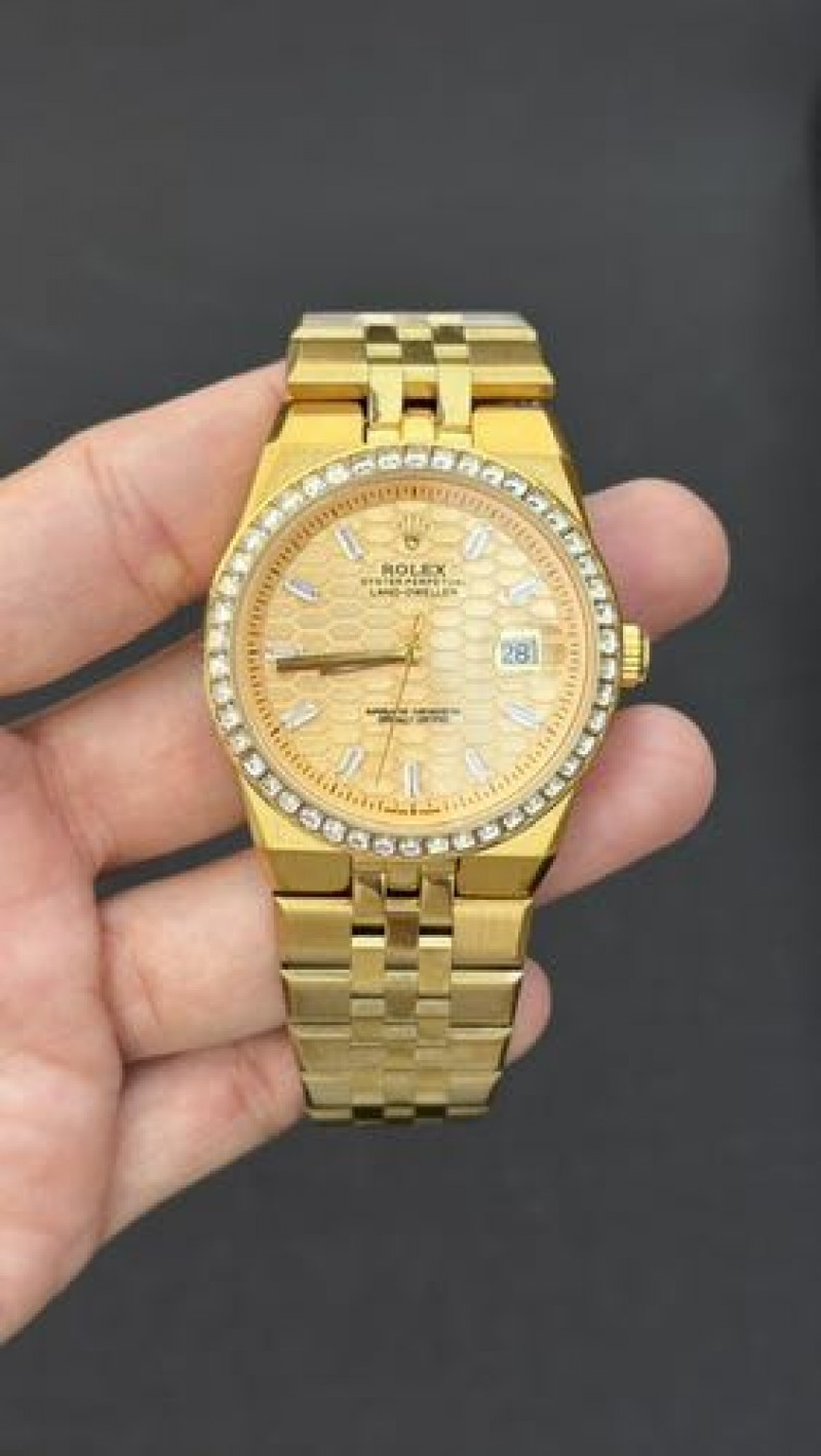 Rollex Land Dweller Diamond