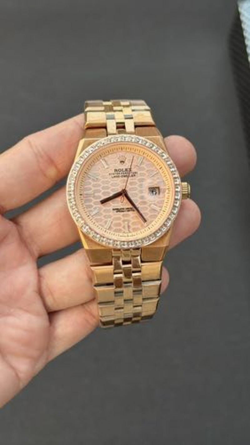 Rollex Land Dweller Diamond