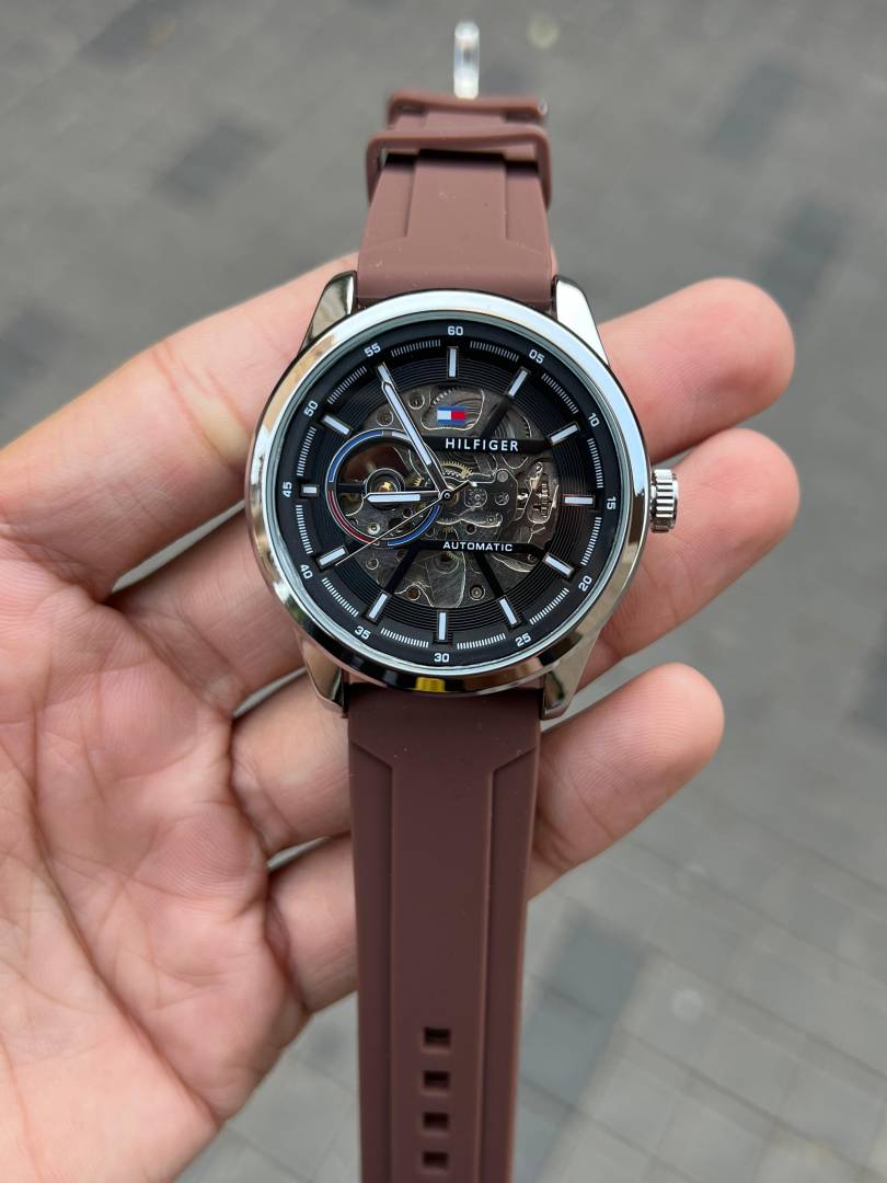 TOMMY HILFIGAR AUTOMATIC SILICON WATCH