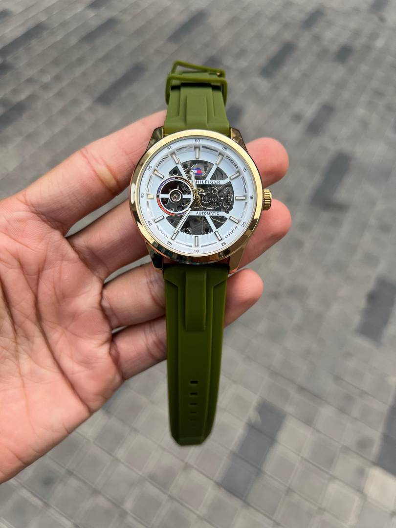 TOMMY HILFIGAR AUTOMATIC SILICON WATCH