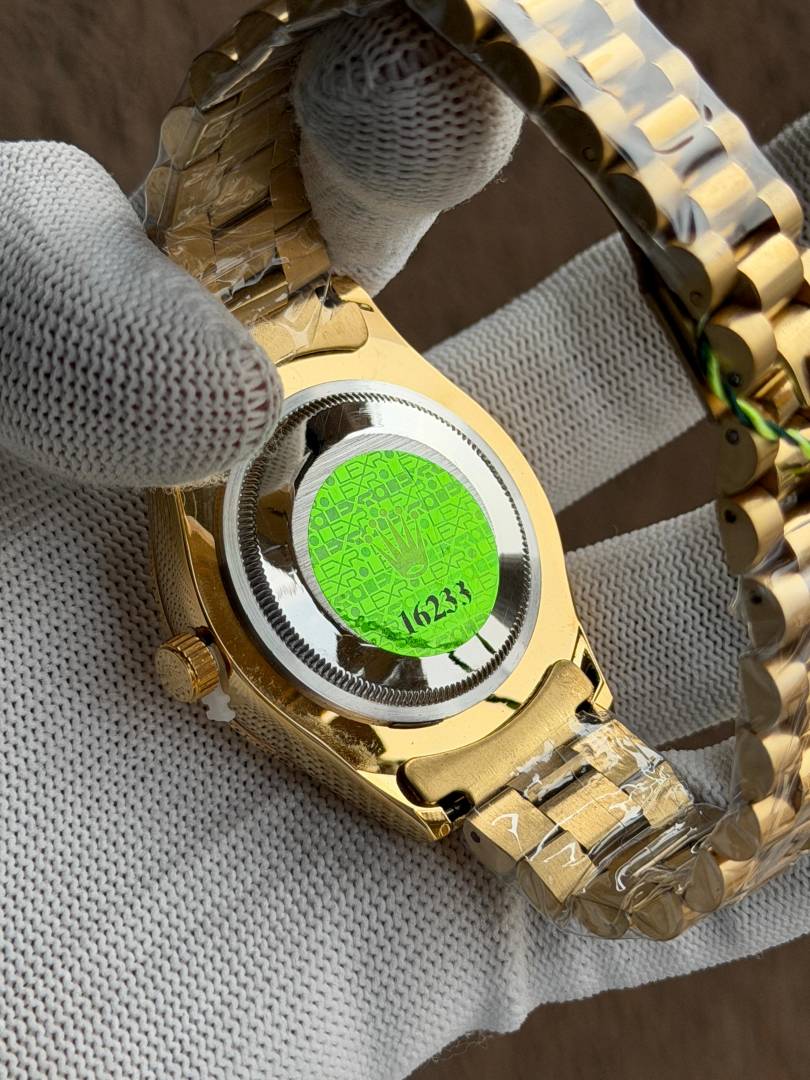 Alternative view of ROLLEX DAYDATE FULL GOLD TEXTURE DIAL AT299