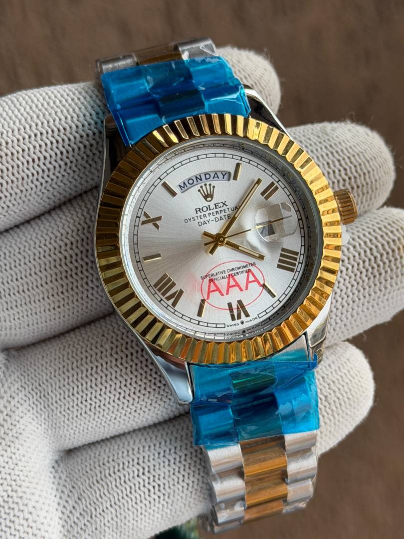 ROLLEX DAYDATE GOLD TWOTONE WHITE ROMAN DIAL AT299