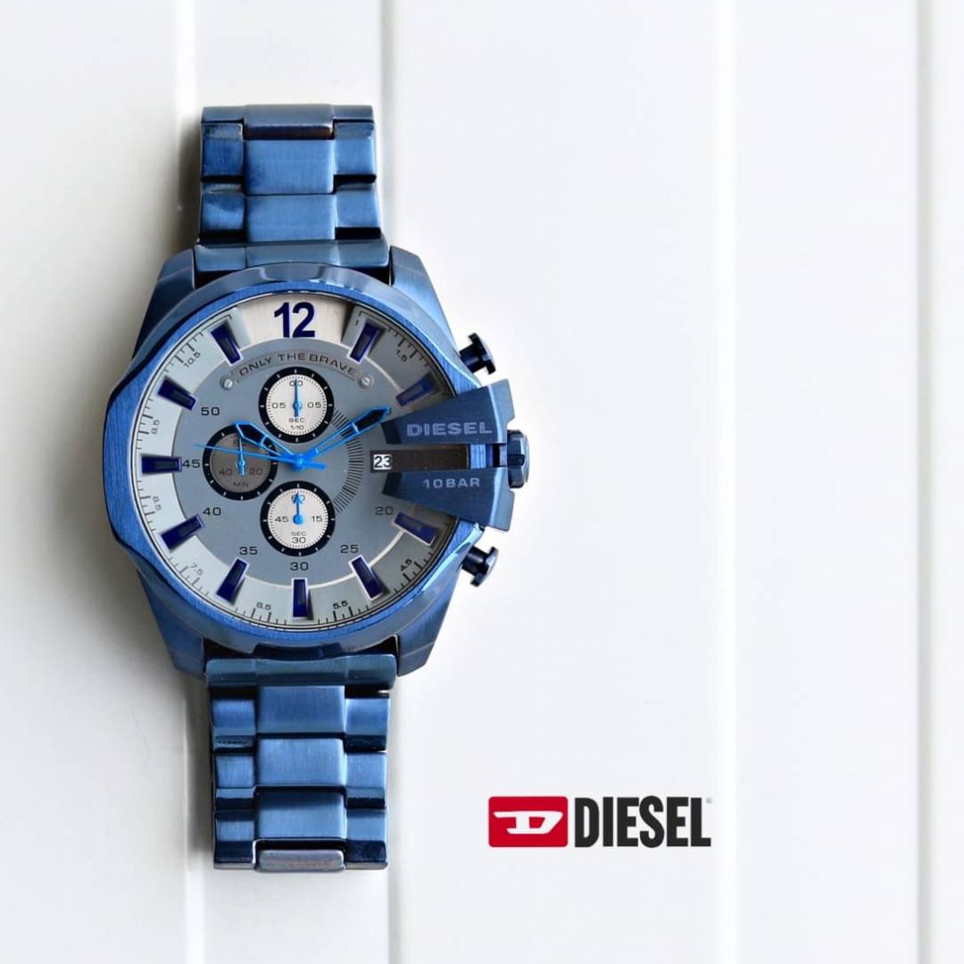 Alternative view of Diesee l 10 bar only the brave blue