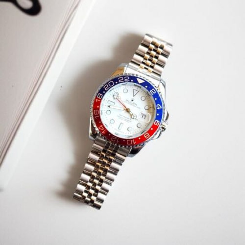 Alternative view of Rollex GMT