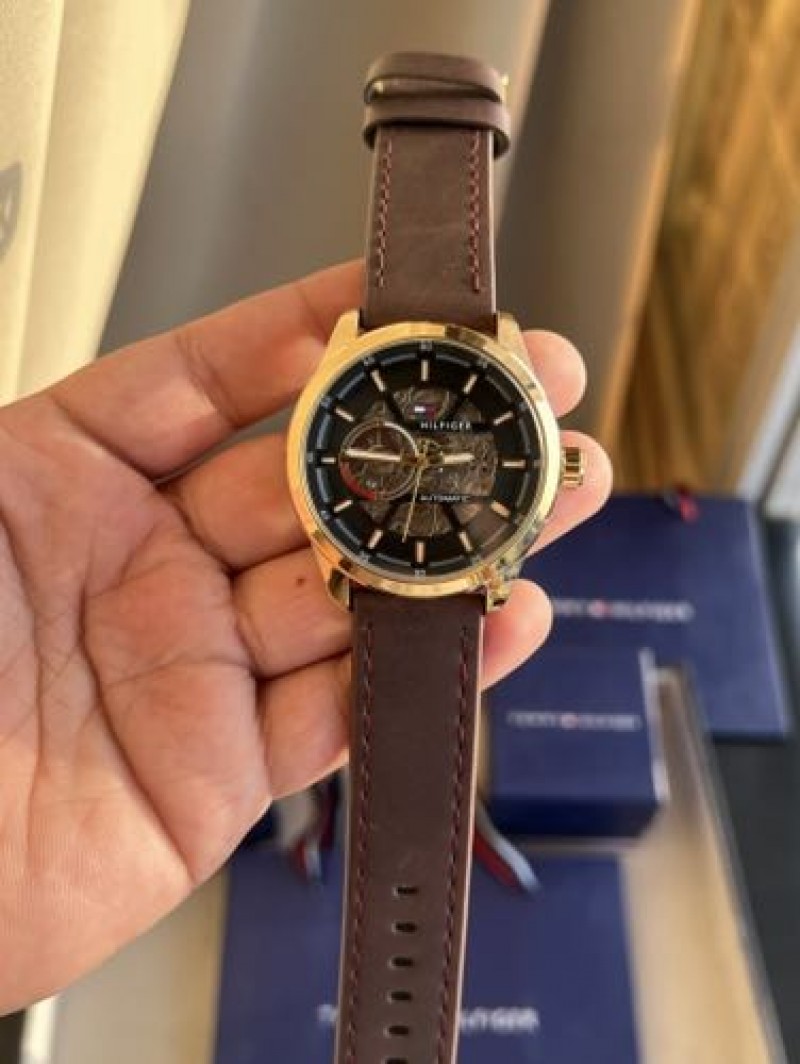 TOMMY HILFIGAR AUTOMATIC LEATHER BELT