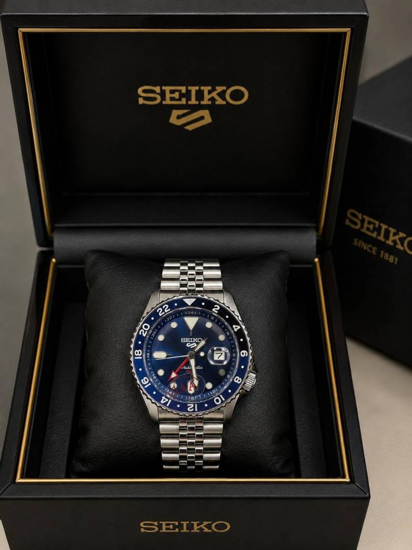Alternative view of Seiko Back open Automatic Movment