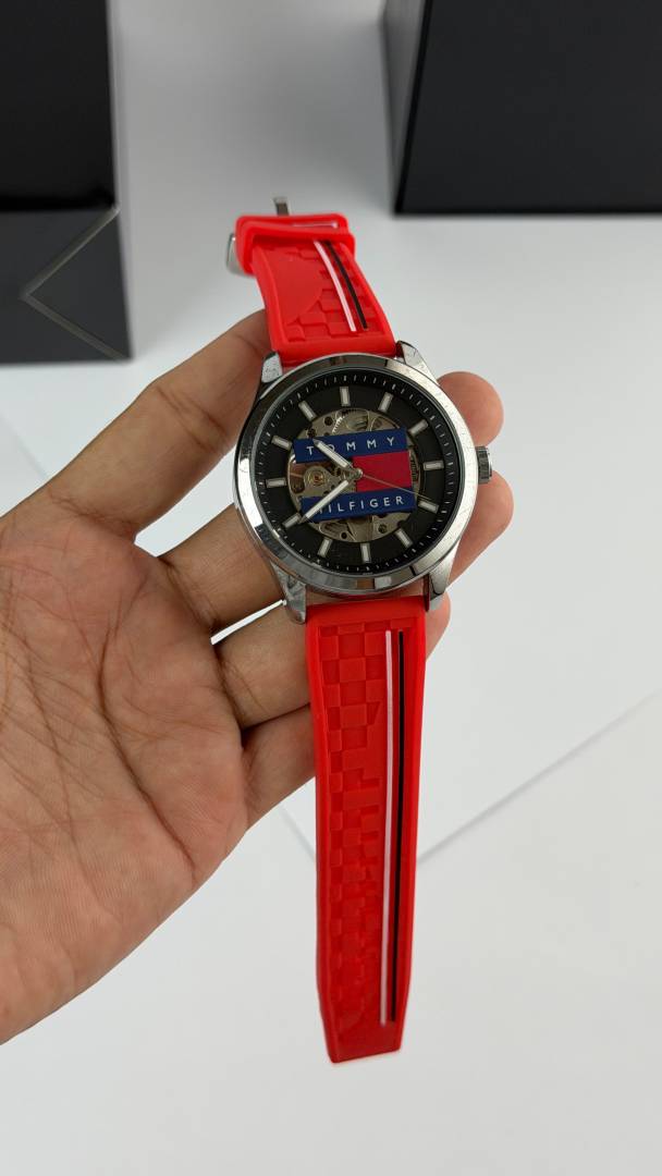 Tommy Hilfigar automatic
