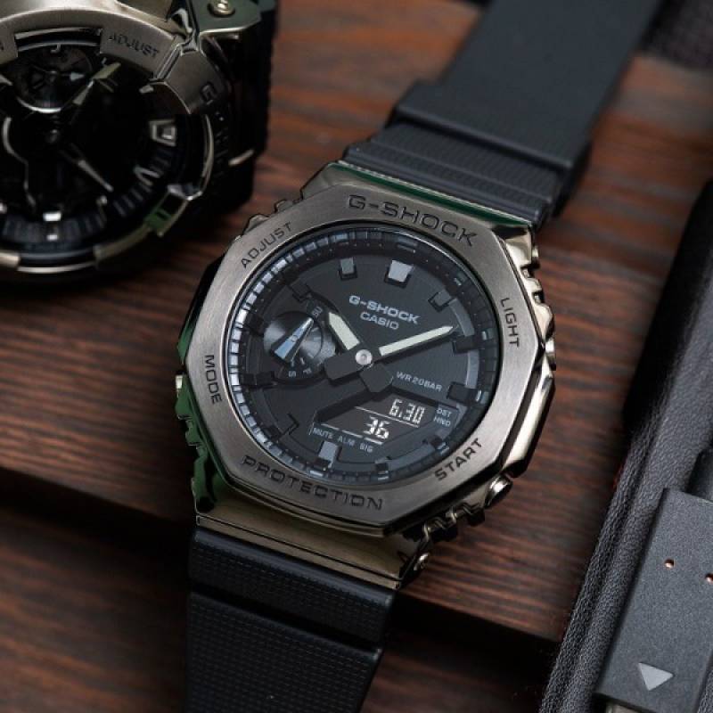 Casio G Shock GM 2100
