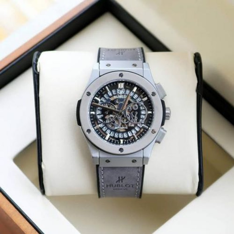 Hublot Big Bang Classic Calendar
