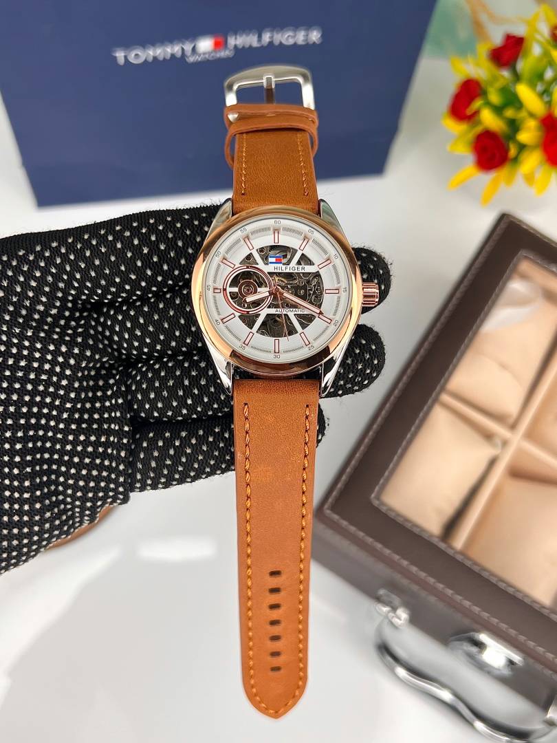 TOMMM Y HILFIGER WATC M-690