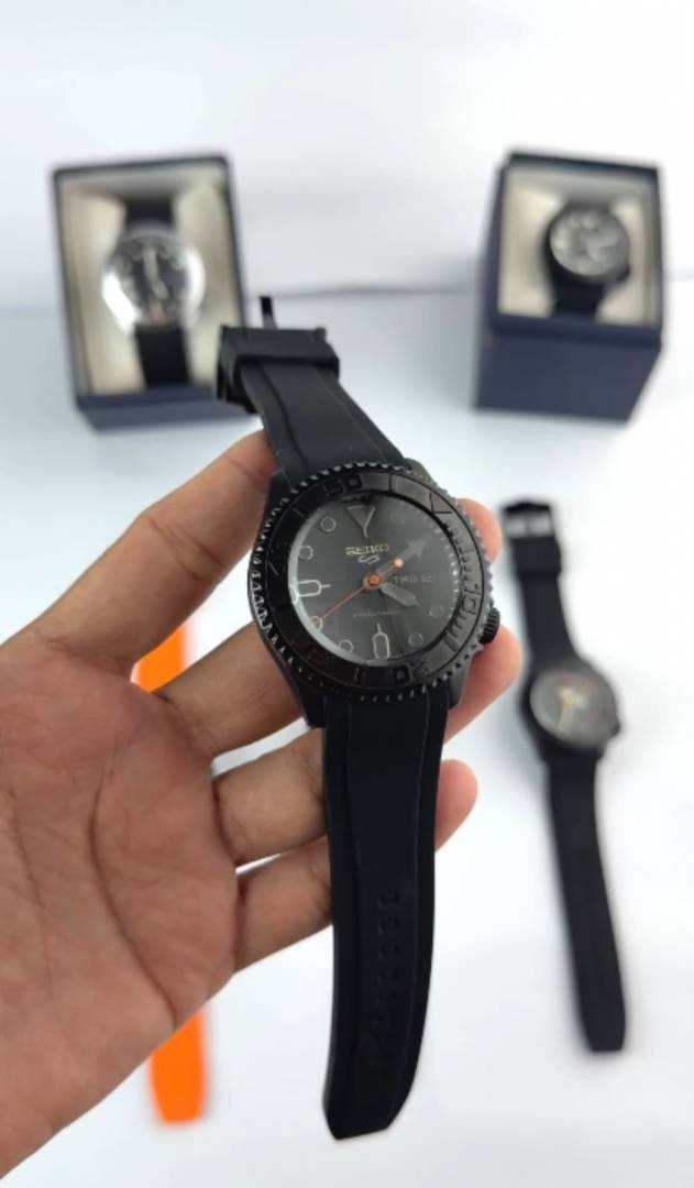 Seik o 5  back open