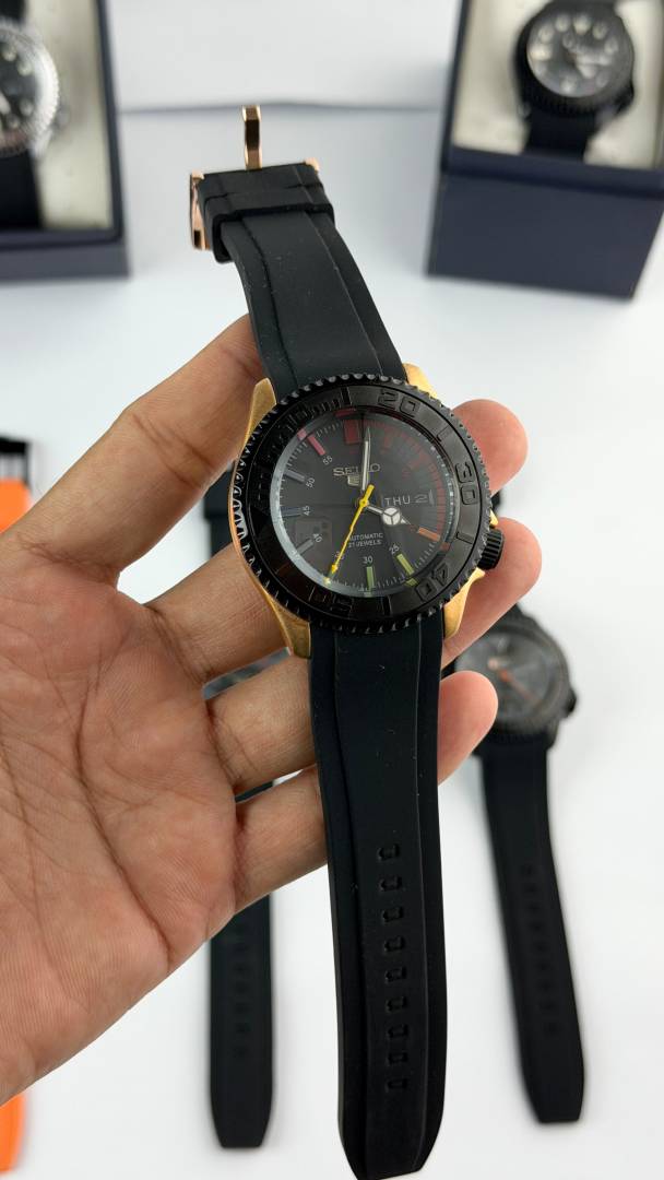 Seik o 5  back open