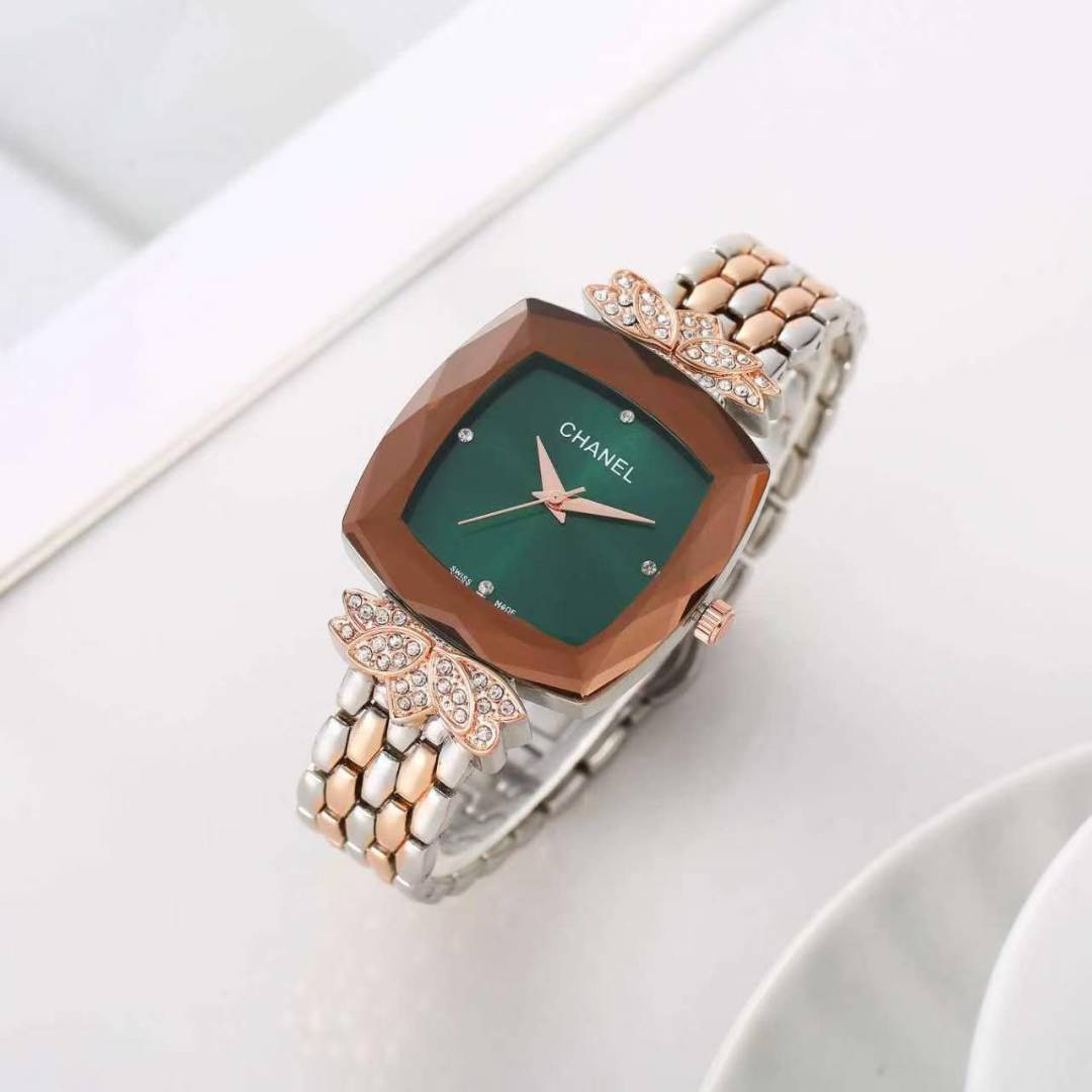 Channe l Two Tone Green Dial