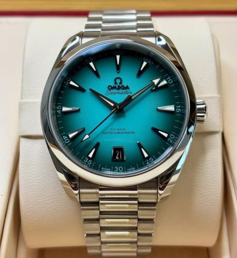 omegha Seamaster back open