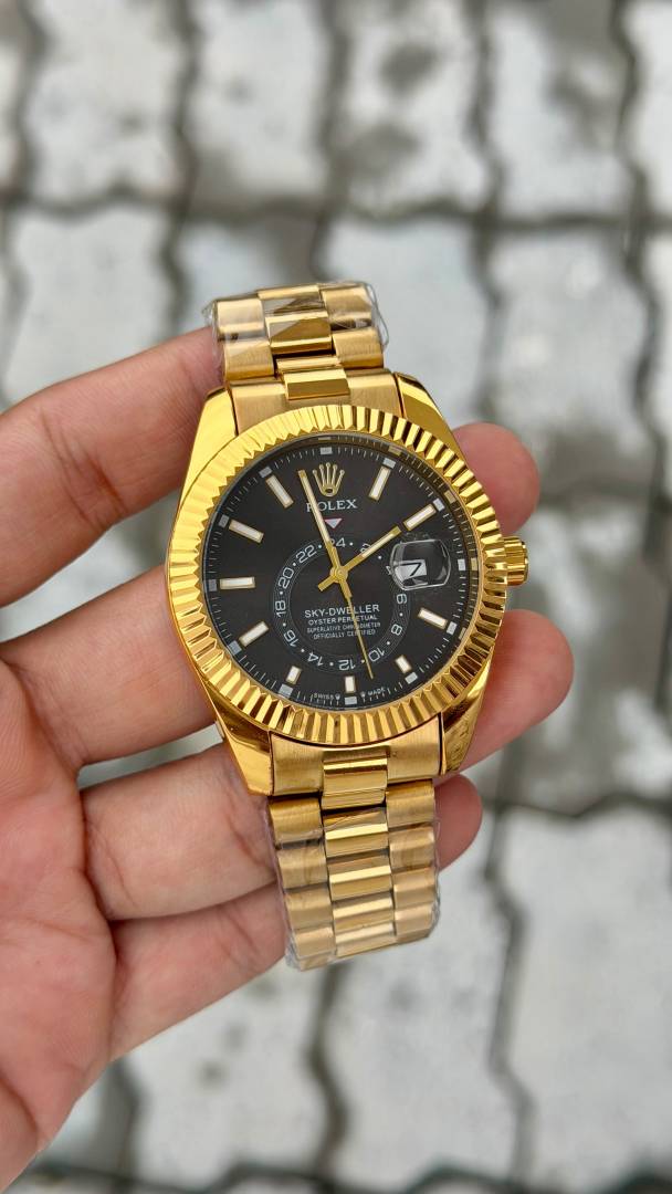 Rolee x sky dweller
