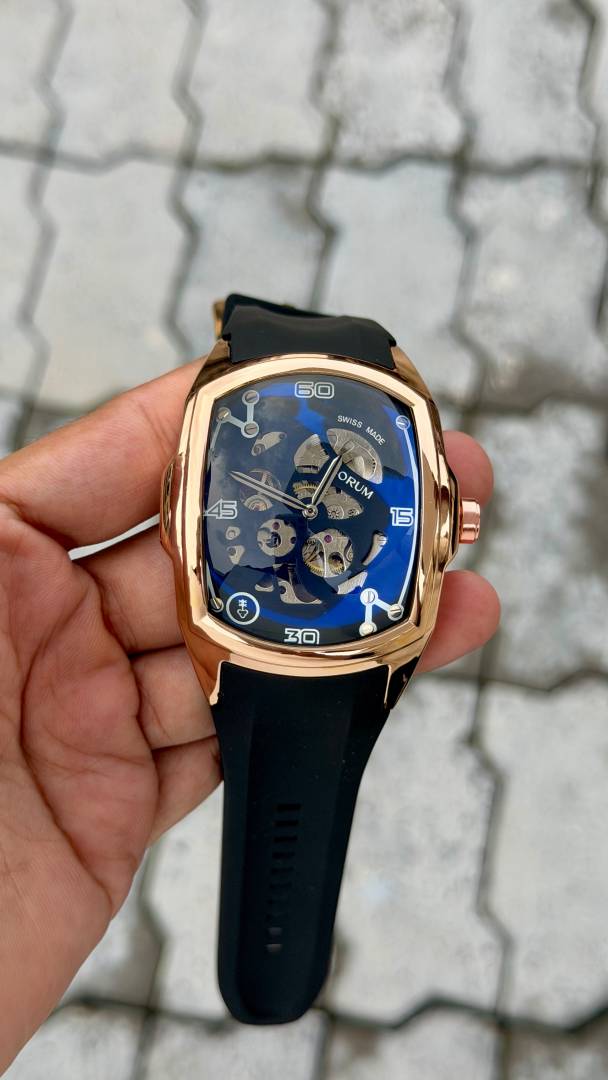 Coruu m  luxury skeleton automatic Similar to the Admirals Cup Challenge series  automatic skeleton Back opne  premium silicone  (Rabar)