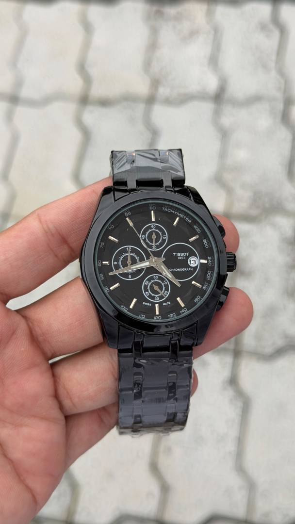 Tissoo t 1853 chronograph all working