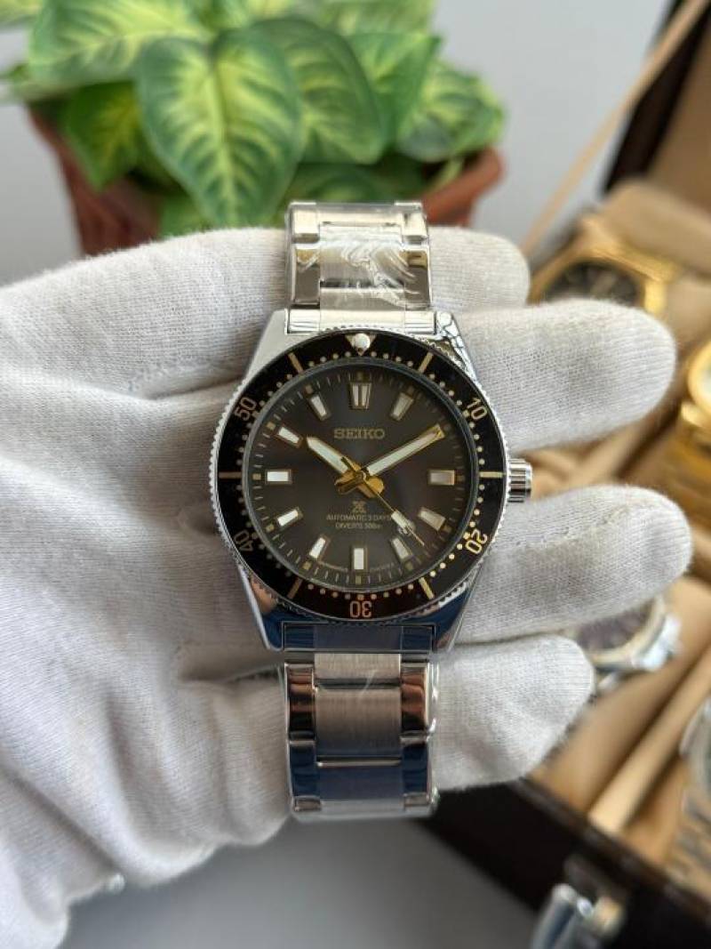 Seiko Prospex store article premium W311