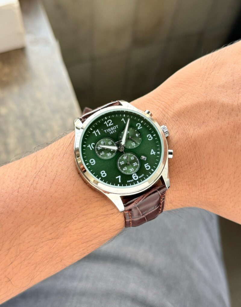 Alternative view of Tisso Chrono XL (All Working)