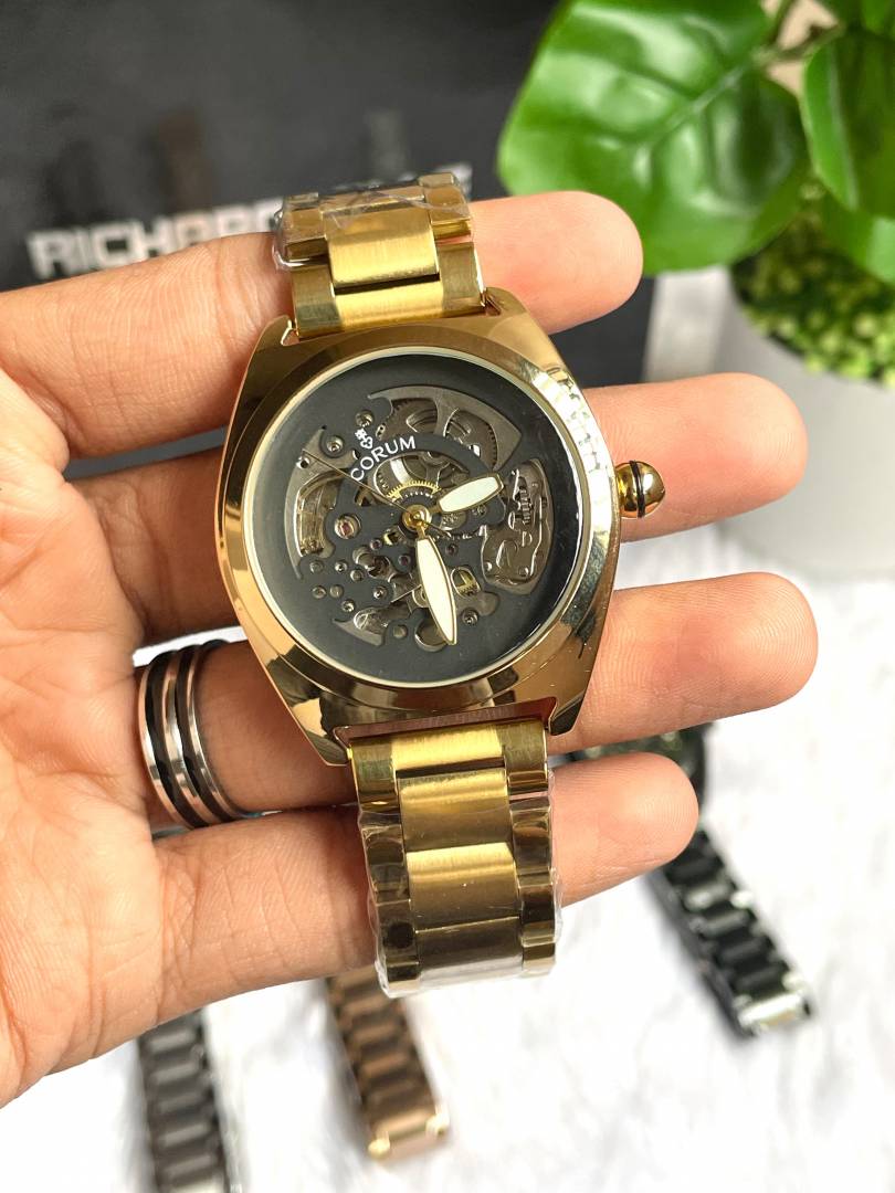 Corum Automatic Gold Black AT452