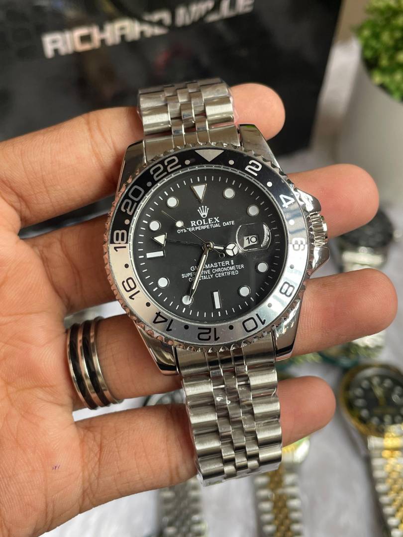 ROLLEX GMT MASTER 2 SILVER GREY BLACK DIAL AT462