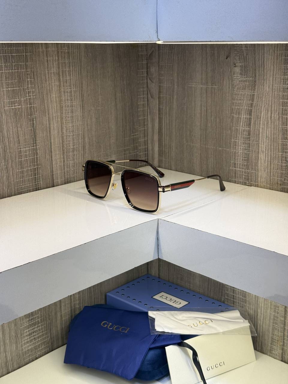 Guccci 964 Brown Gold