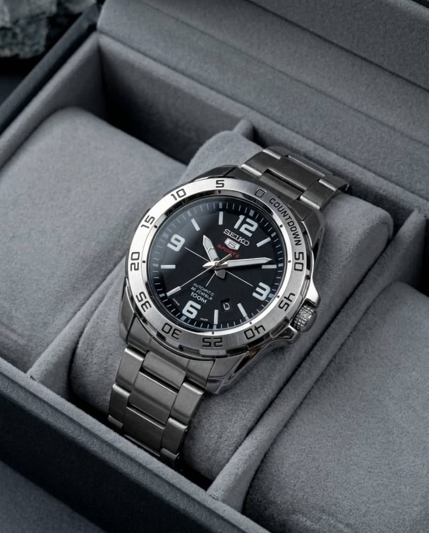 Seiko 5 Sports SRPB79J1