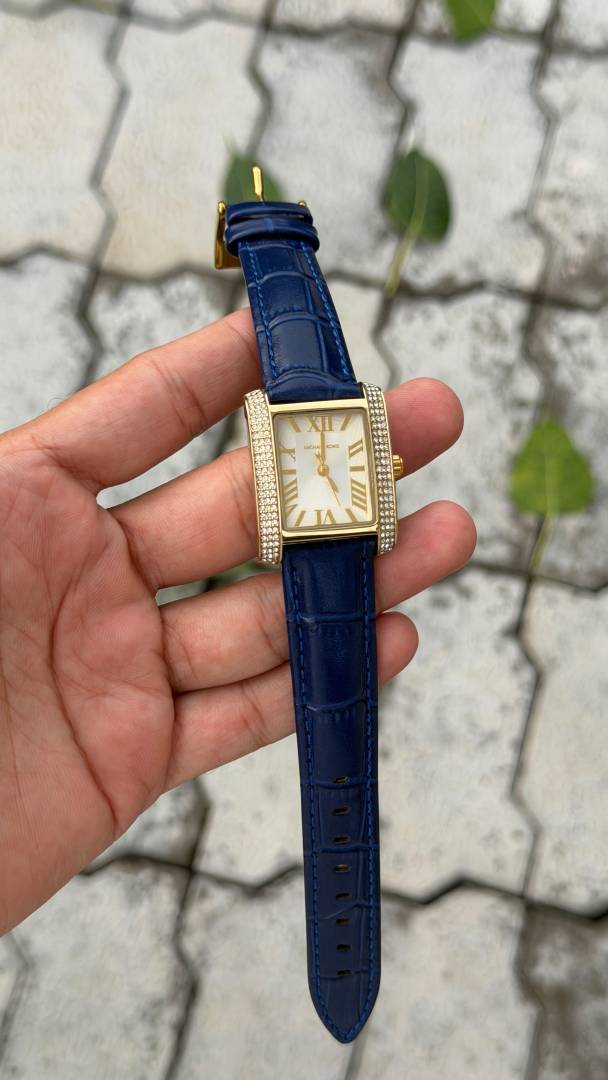 Michaee l Kors Emery MK4697 women Diamond watch