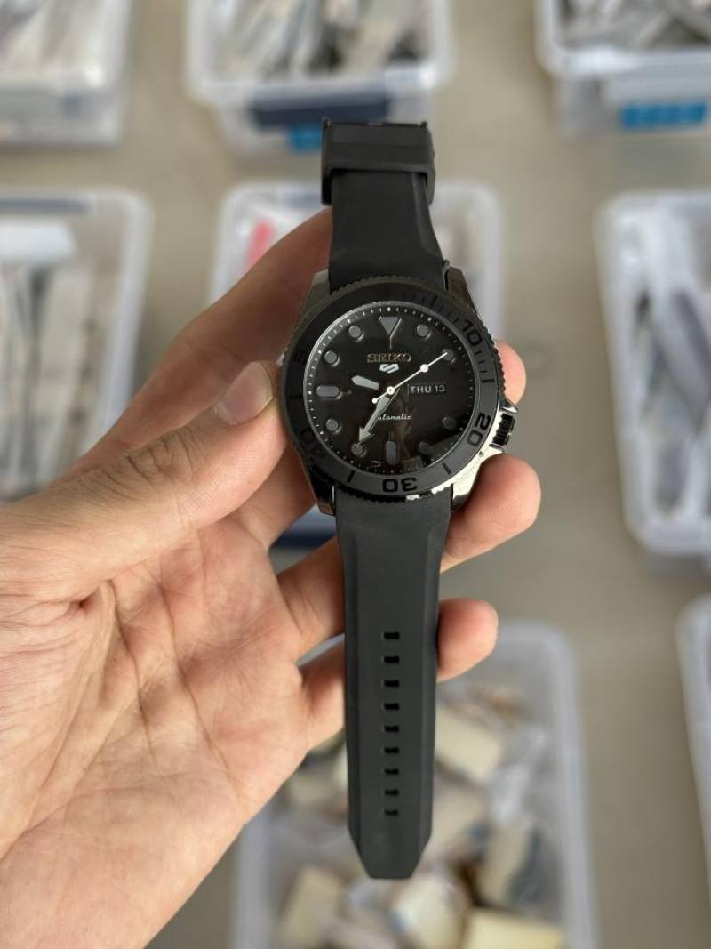 Seiko 5 Sports Swift Movement Quartz