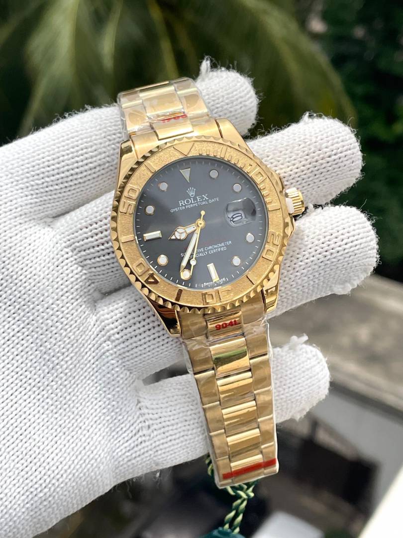 Rollex Yachtmaster Gold Black Dial Sweep Movement AT464