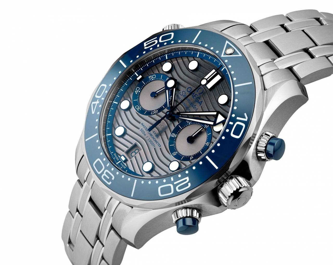 Alternative view of Omegg a Seamaster Diver 300M Co-Axial Master Chronometer Chronograph
