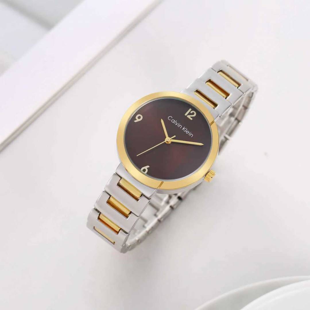 Calvin Kleii n Eccentric 2Ton Gold Brown