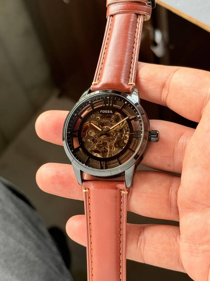 Fossiiil Townsman Skeleton Back Open Automatic