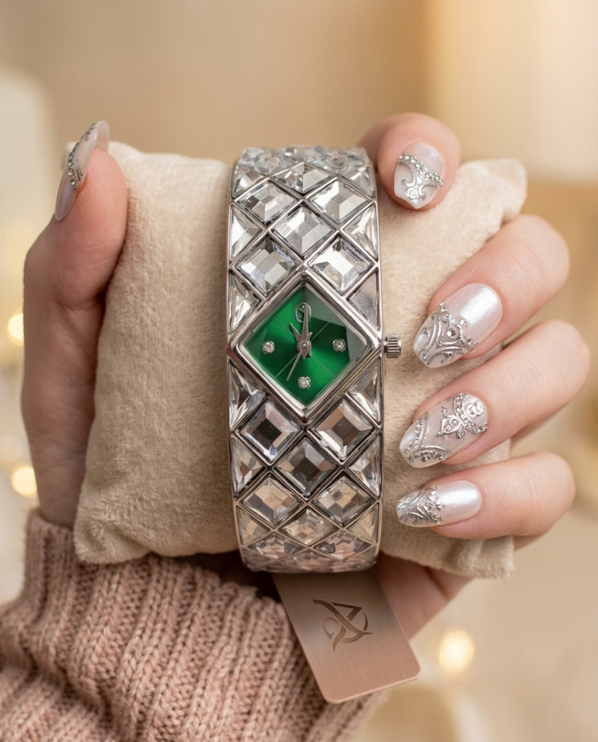 Swarrovsk i Curiosa Bangle   Silver To Green