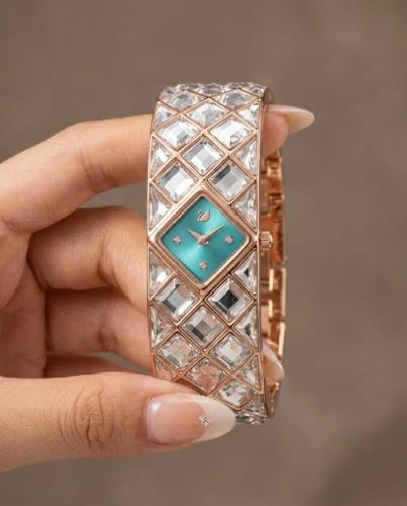 Swarovsky Curiosa Bangle