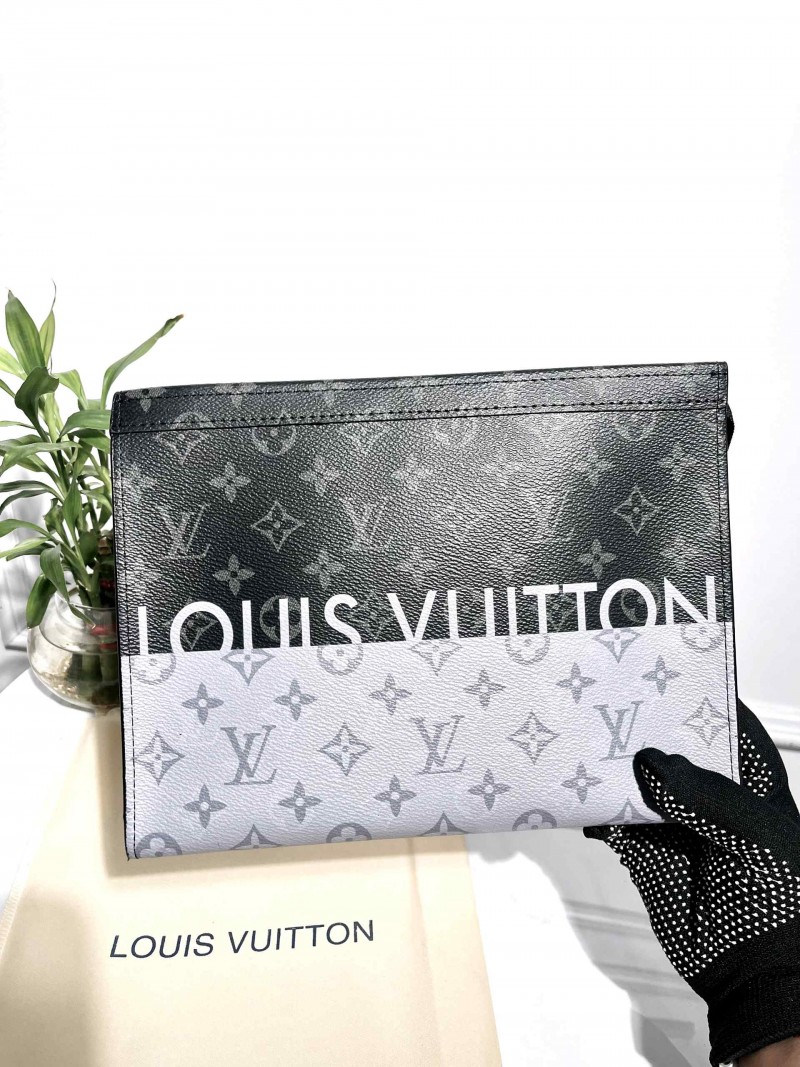 Louiis vuitton mens toiletry messenger pouch with OGBOX DUSTCOVER CARD