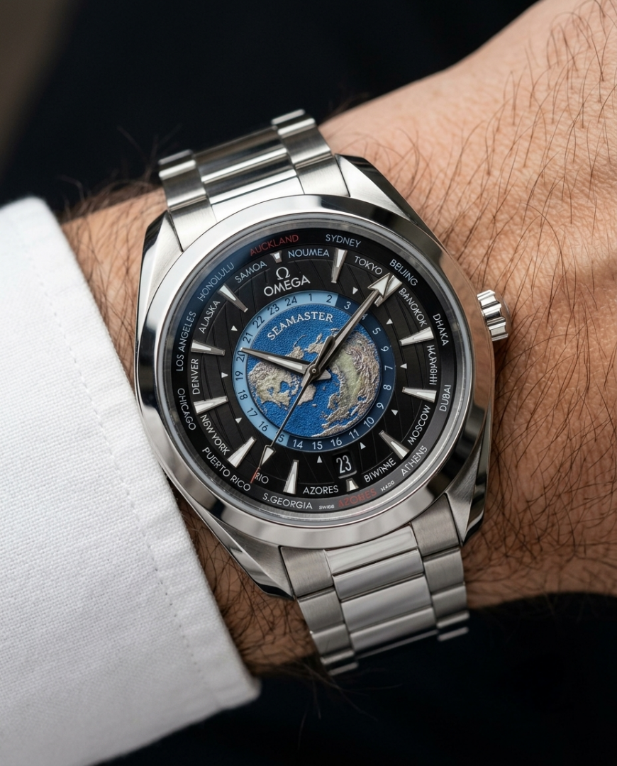 Omegg a Seamaster Aqua Terra GMT  Worldtimer