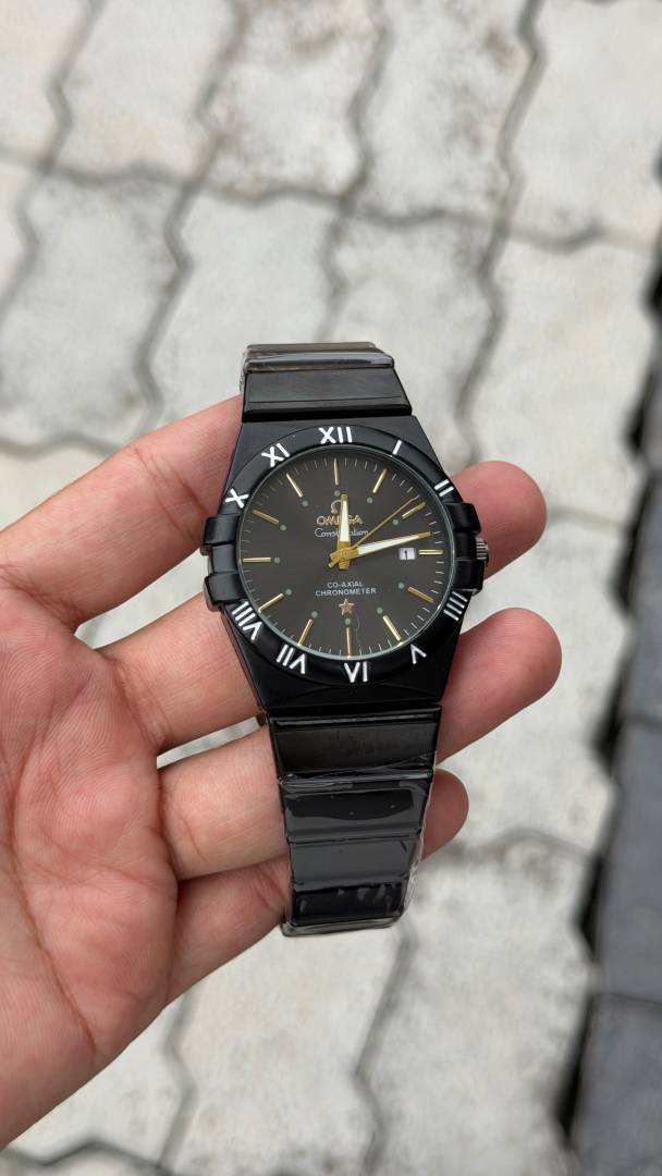 Omegg a co-AXIal chronometer
