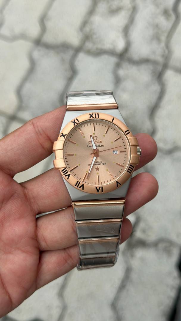 Omegg a co-AXIal chronometer