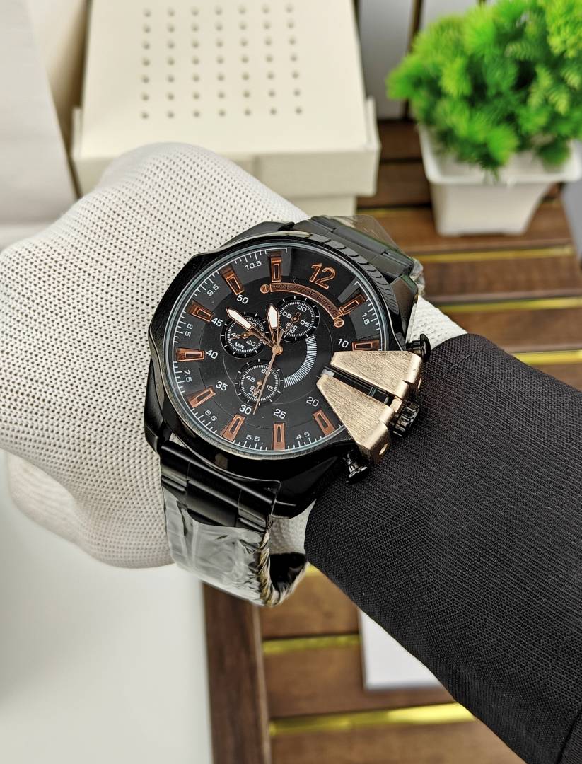 DIESE EL WATCH M-790