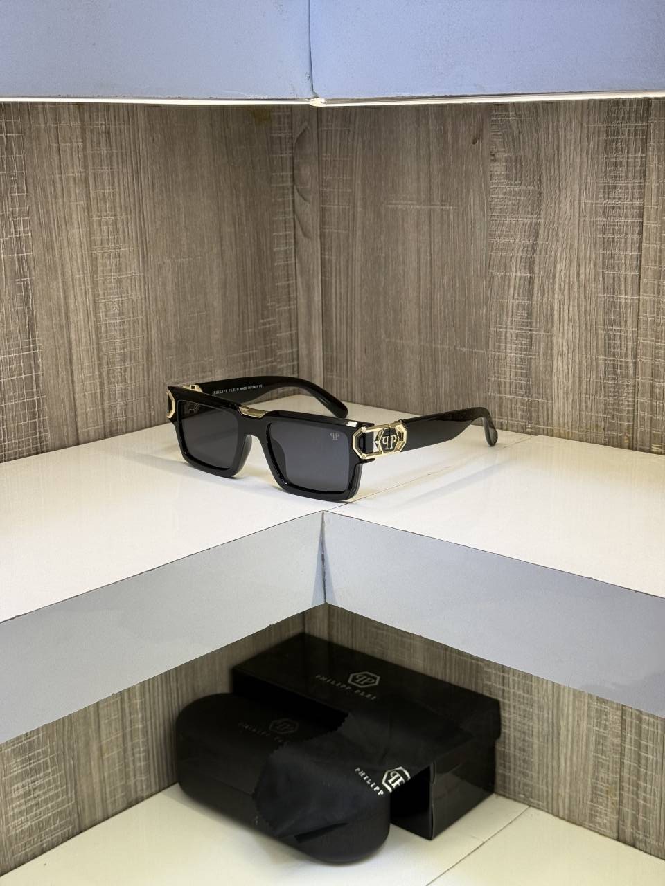 Philipp Plein Store article Sunglass