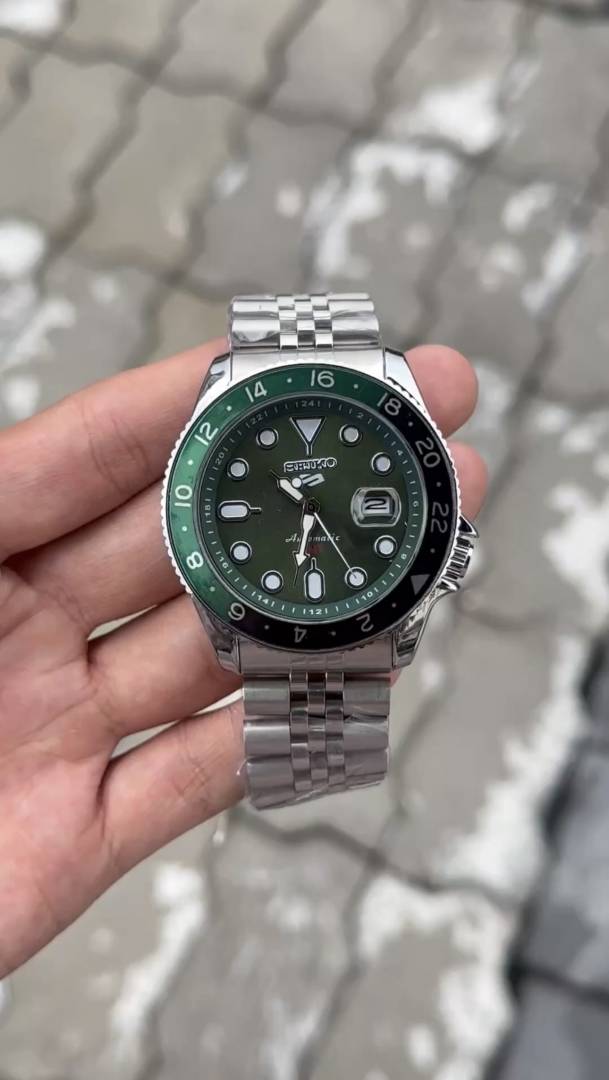 Seiko GMT Sport Back Open