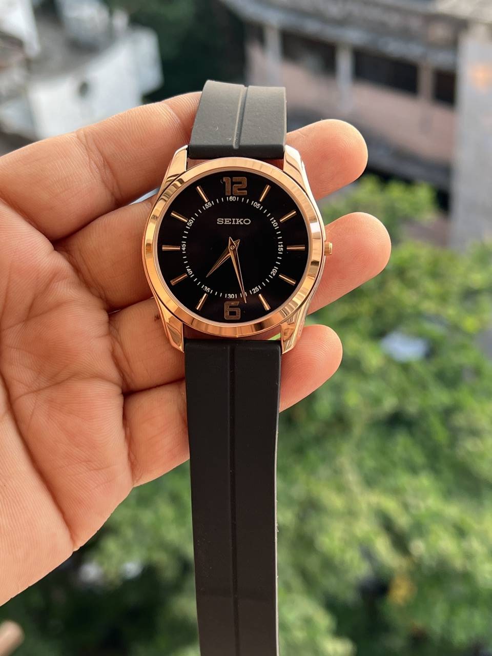 SEIKO SLIM PREMIUM ROUND WATCH