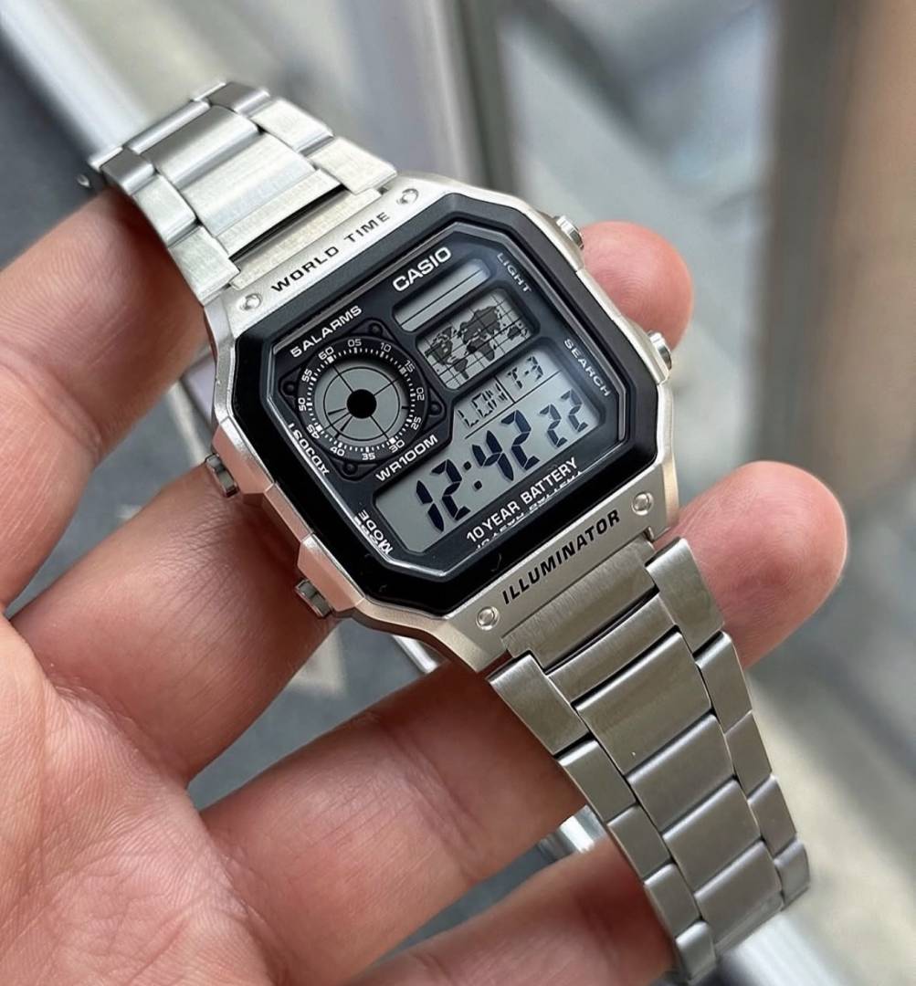 Casio illuminator AE 1200 WHD