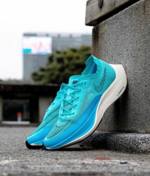 aqua green nike shoes